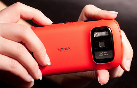 Nokia 808 Pureview Smartphone