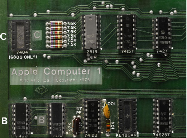 Apple I Motherboard from 1976 sells for $374,500